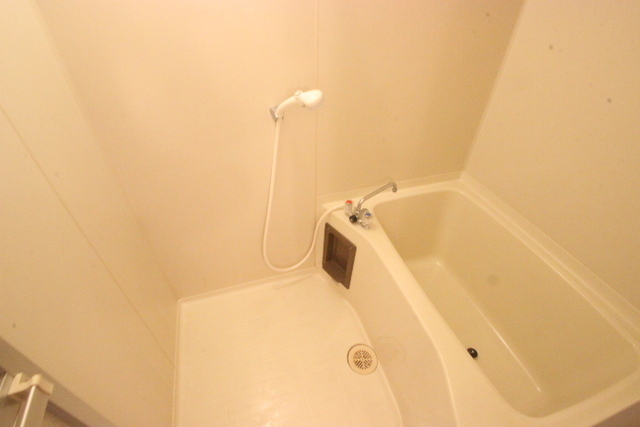 バス・シャワールーム　同物件、別居室