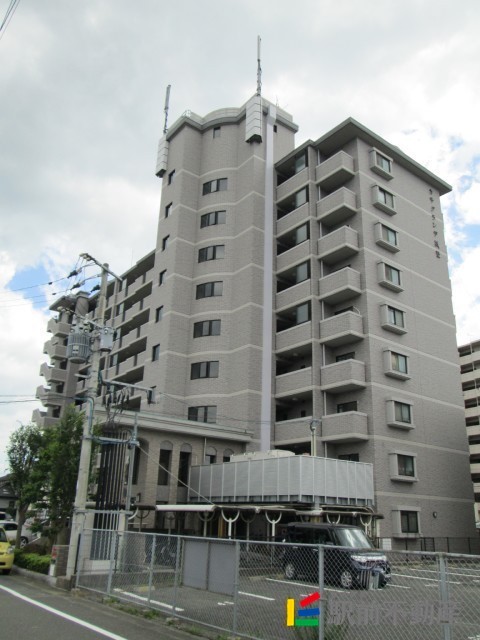 筑紫野市筑紫駅前通のマンションの建物外観