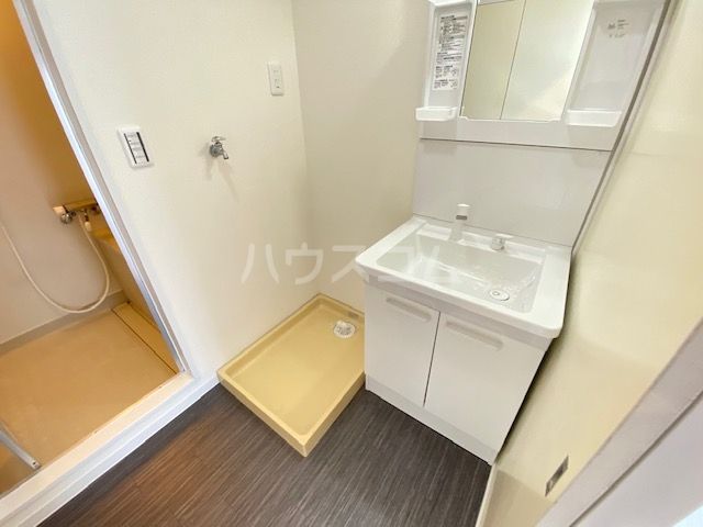 【伊勢原市東大竹のマンションの洗面設備】