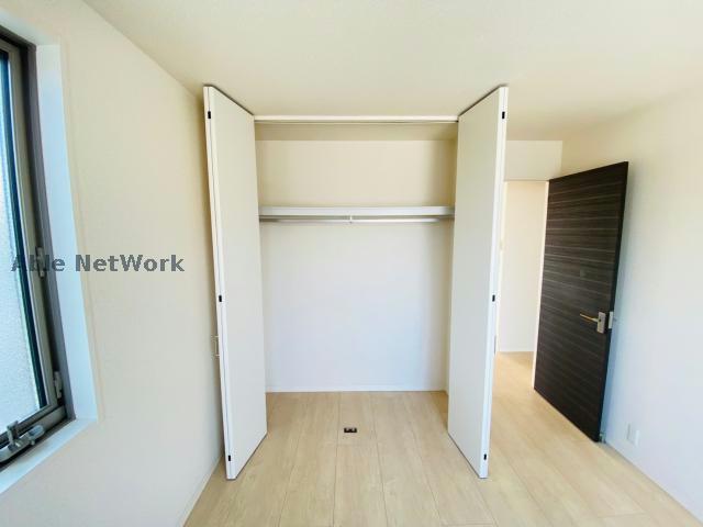 収納　同物件反転間取りの写真