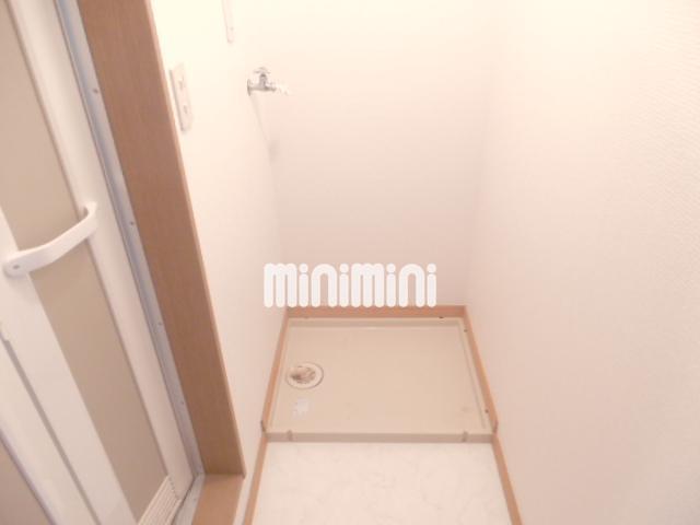 その他設備　防水パン付きの洗濯機置場です。