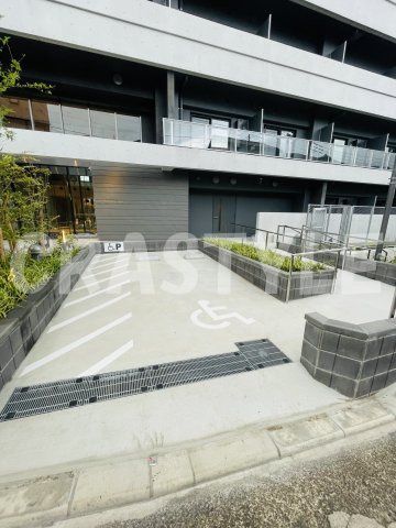 【町田市原町田のマンションのエントランス】