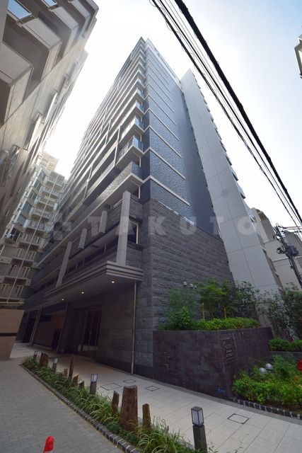 【大阪市中央区内淡路町のマンションの建物外観】