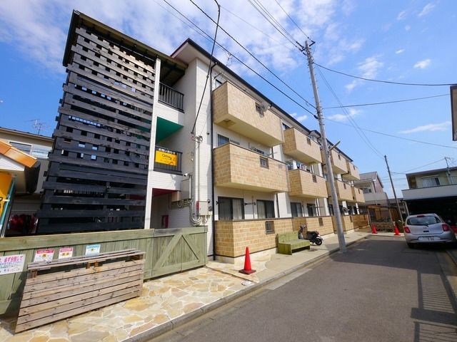 さいたま市桜区栄和のアパートの建物外観