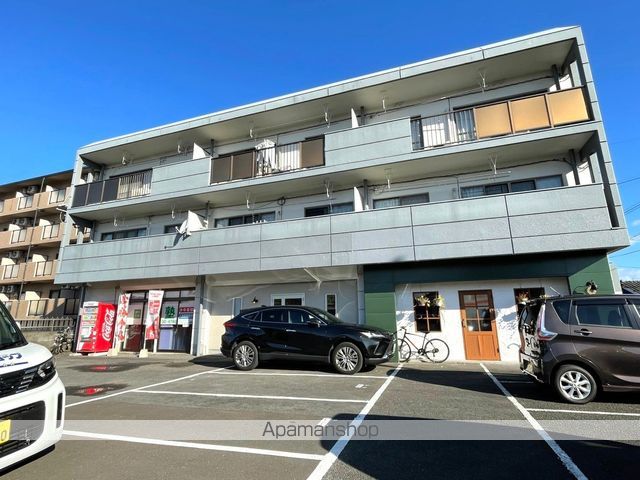 日高ビルの外観写真