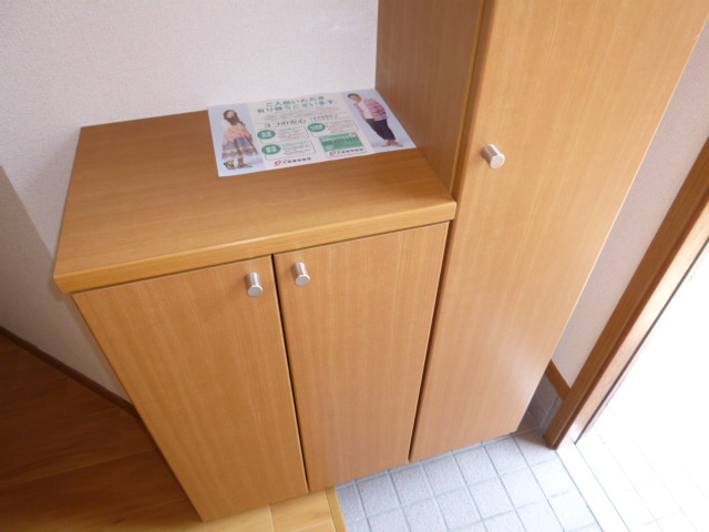 玄関　シューズボックス