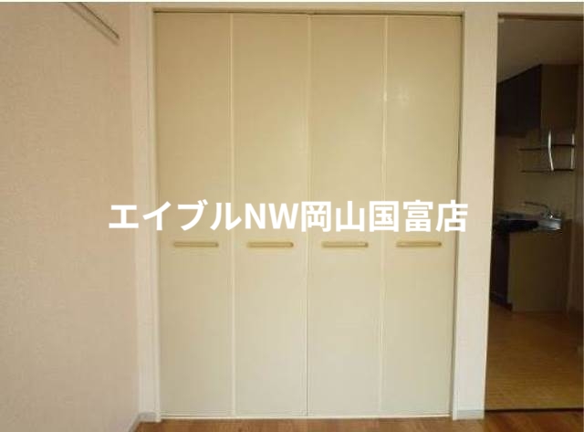 収納　別物件の写真です。実際とは異なります。