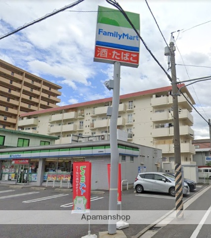 コンビニ　ファミリーマート広島東雲店（コンビニ）まで630m
