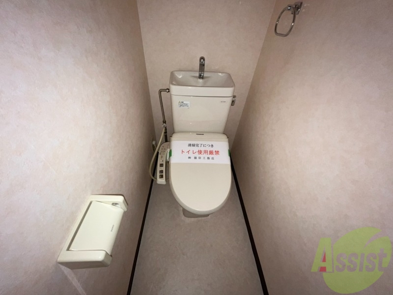 トイレ　トイレは、嬉しいウォシュレット付きです。