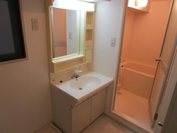 洗面設備　※同物件別室※