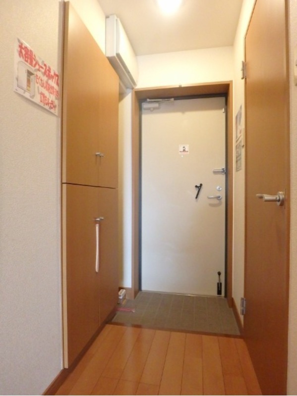 玄関　図面と現状に相違がある場合には現状を優先