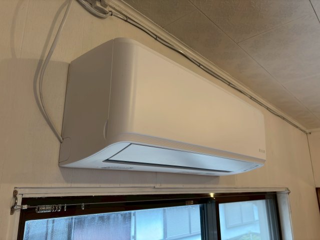 その他　嬉しいエアコン付きです。