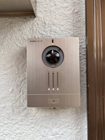 セキュリティ　モニター付きインターホンでセキュリティもばっちりです。