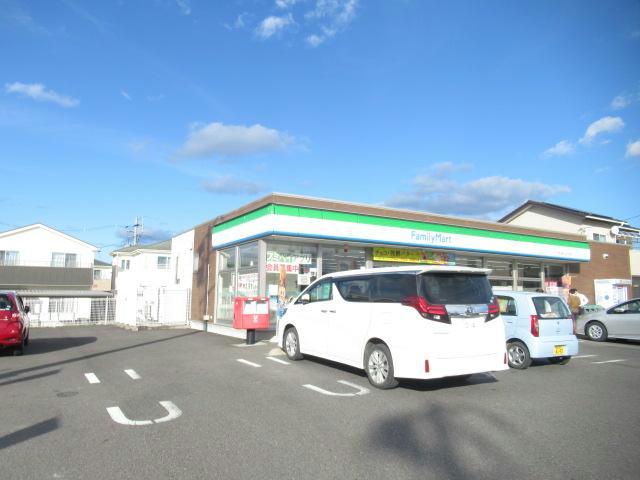 コンビニ　ファミリーマート郡山富久山久保田店（コンビニ）まで366m