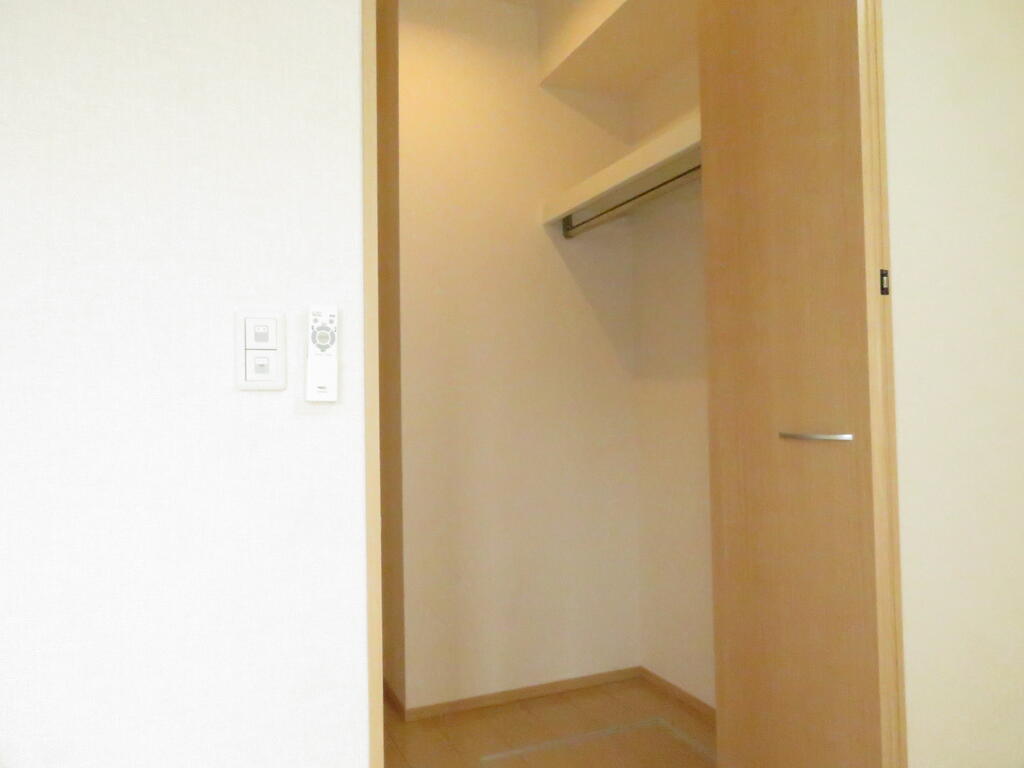 収納　ウォークインクロゼット