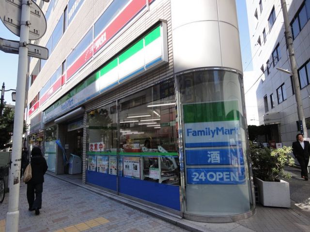 コンビニ　ファミリーマート柏駅末広町店（コンビニ）まで51m