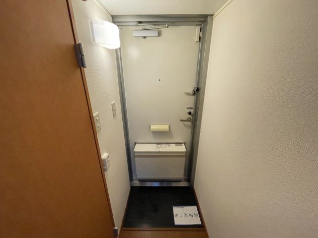カラコレスの玄関写真