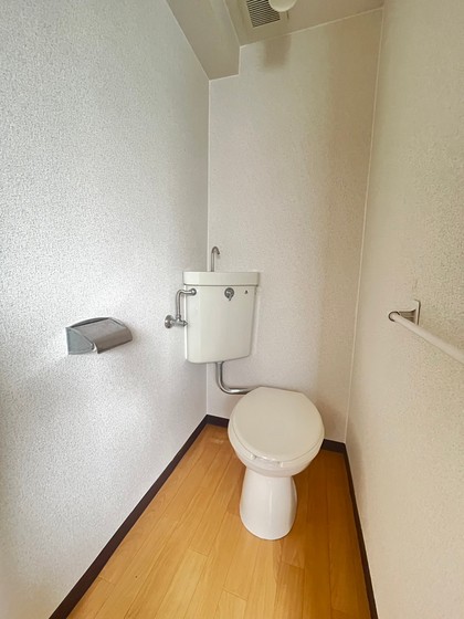 トイレ　現状を優先いたします。