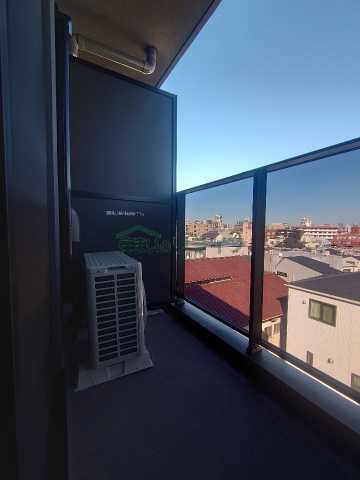 バルコニー　別部屋の参考写真になります。