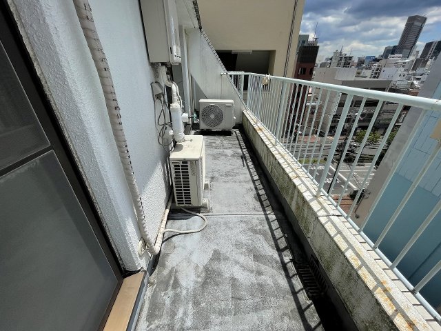 バルコニー　お洗濯にも便利なバルコニー付き