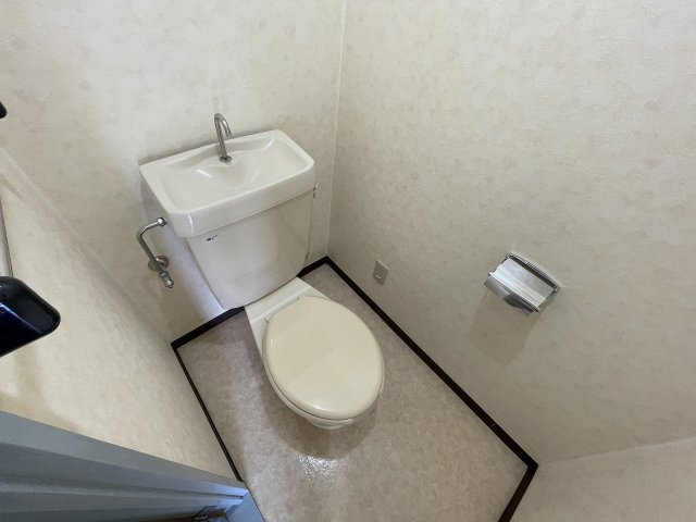 トイレ　ゆったりとした空間のトイレです