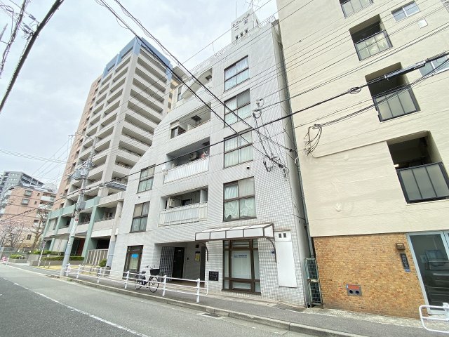 建物外観　外観は落ち着いています