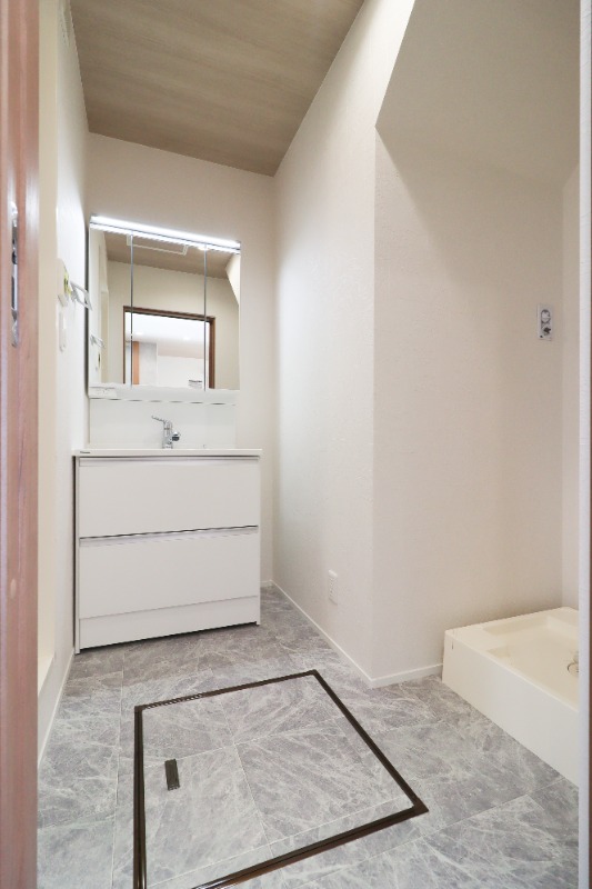 洗面設備　図面と現状に相違がある場合には現状を優先