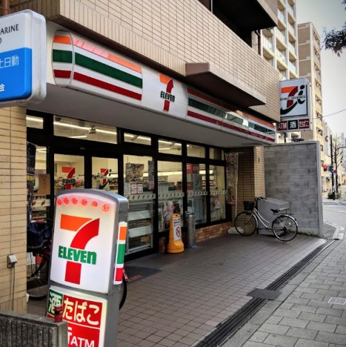 コンビニ　セブンイレブン 大阪天神橋１丁目店（コンビニ）まで511m