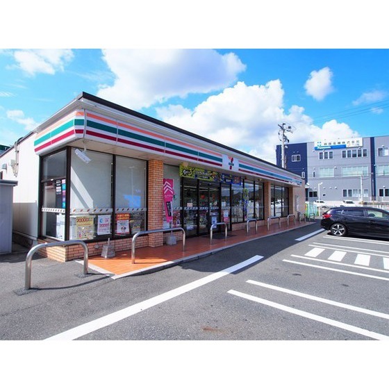 コンビニ　セブンイレブン下関卸本町店（コンビニ）まで311m