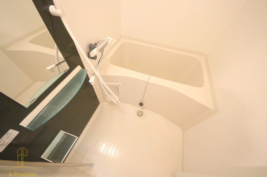 バス・シャワールーム　SERENiTE上町台