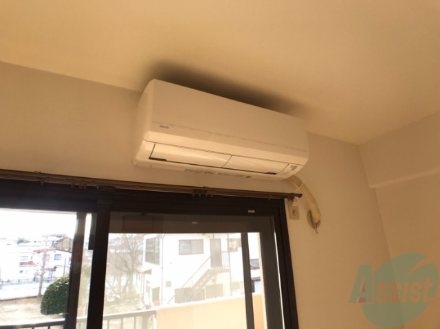 トイレ　エアコンがついているので夏も冬も快適です。