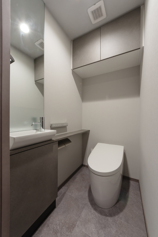 トイレ　トイレ