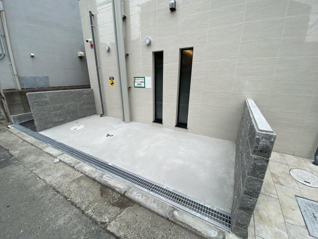 その他　ゴミ捨て場（その他）まで20m