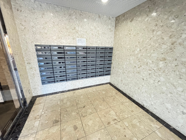 エントランス　集合ポスト