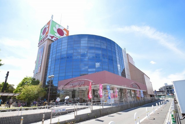スーパー　イズミヤ　若江岩田店（スーパー）まで495m