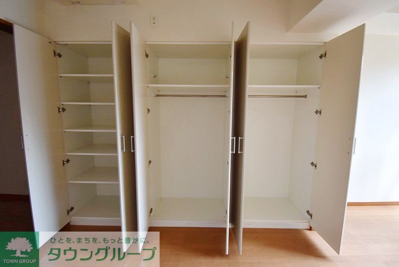 収納　お問合せは(株)タウンハウジングレジデンス事業部　赤坂店・…