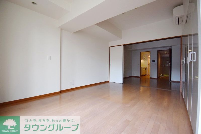 居室・リビング　お問合せは(株)タウンハウジングレジデンス事業部　赤坂店・…