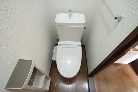 トイレ　※別部屋の写真です