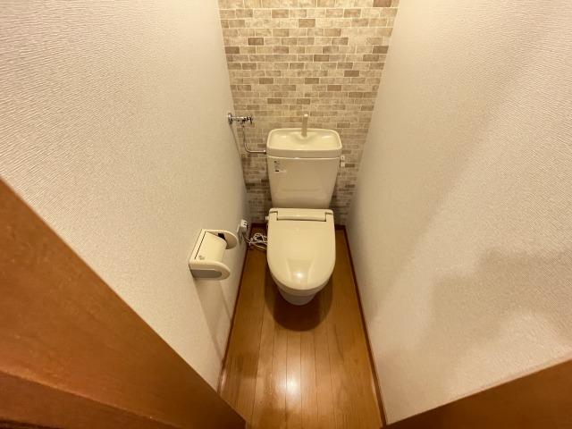 トイレ　トイレ