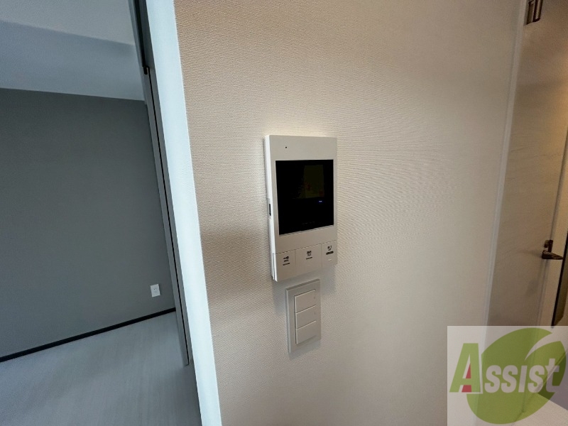 セキュリティ　ＴＶモニター付インターホンです。来客者の顔が見えるので安心！