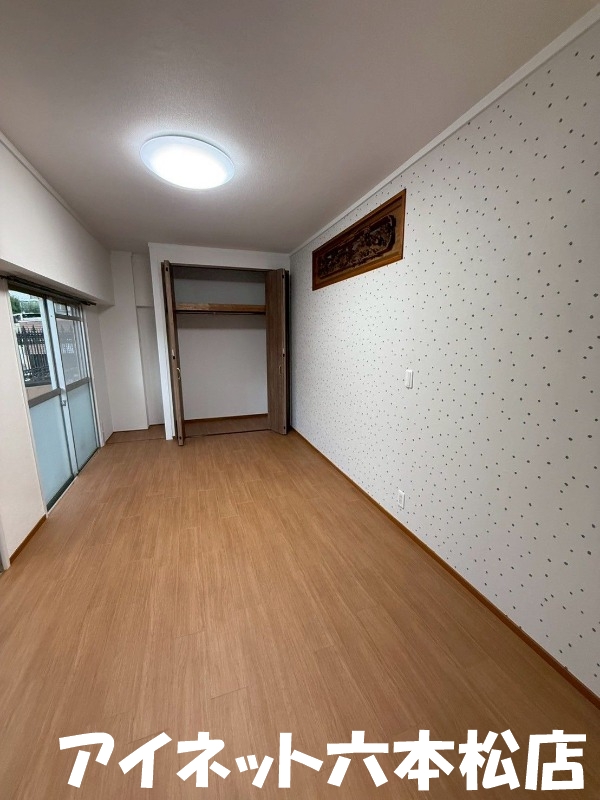 収納　お荷物はこちらへ。