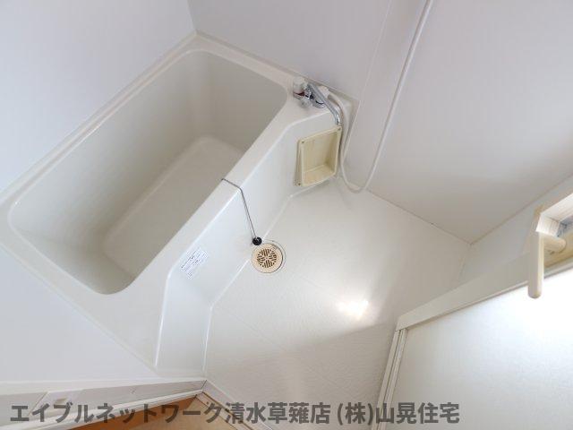 バス・シャワールーム　ゆったり過ごせるお風呂です