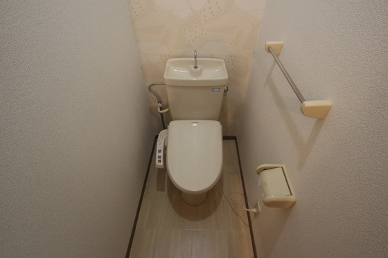 トイレ　※別部屋の写真です