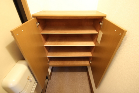 玄関　※別部屋の写真です