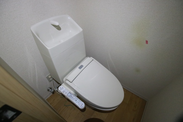 トイレ　※同建物別部屋写真となります。