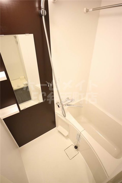 バス・シャワールーム　お風呂で日々の疲れを落としましょう