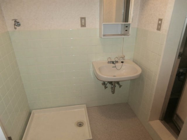 洗面設備　同仕様