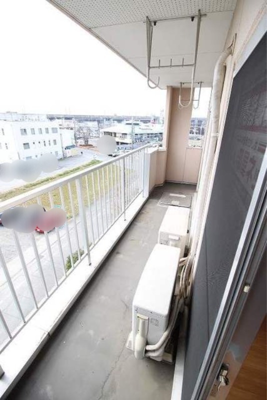 バルコニー　図面と現状に相違がある場合には現状を優先