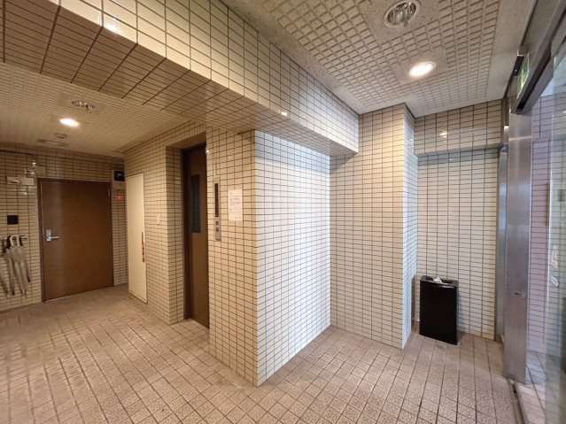 ロビー　エントランス