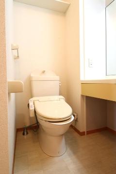 トイレ　シャワー付トイレ